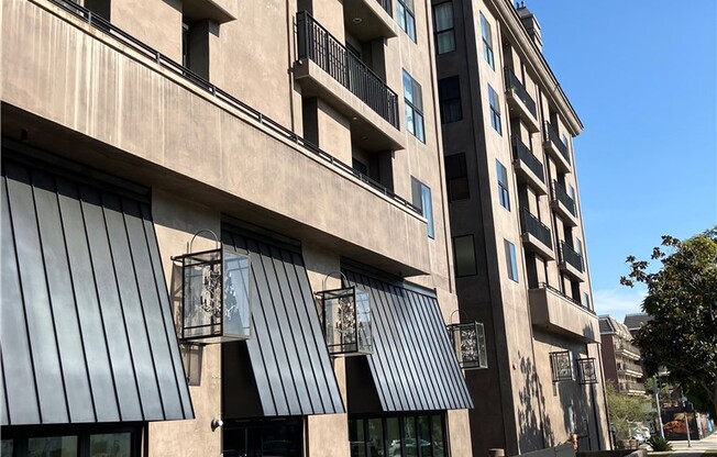 Studio, 1 bath, 600 sqft, $2,895, Unit 216