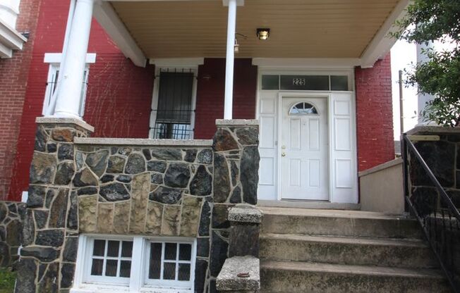 2025/2026 JHU Off-Campus Awesome 6bd/3ba spacious and CAC! Available 6/9/25!