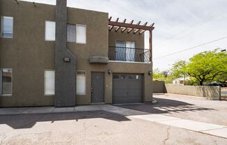 3 beds, 2.5 baths, $2,400, Unit 1