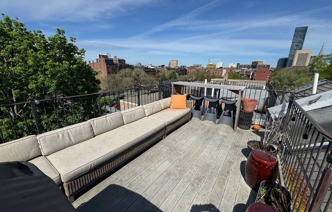 38 WORCESTER SQ