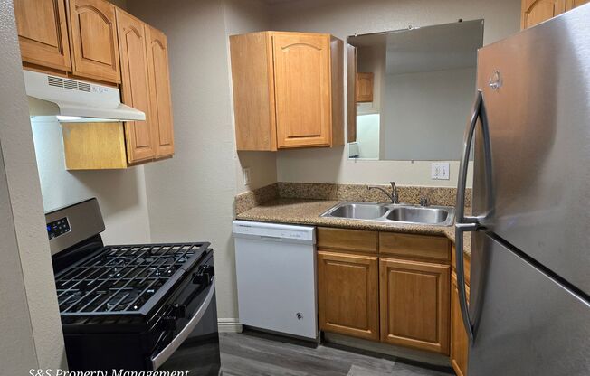 2 beds, 1.5 baths, $1,695, Unit #2