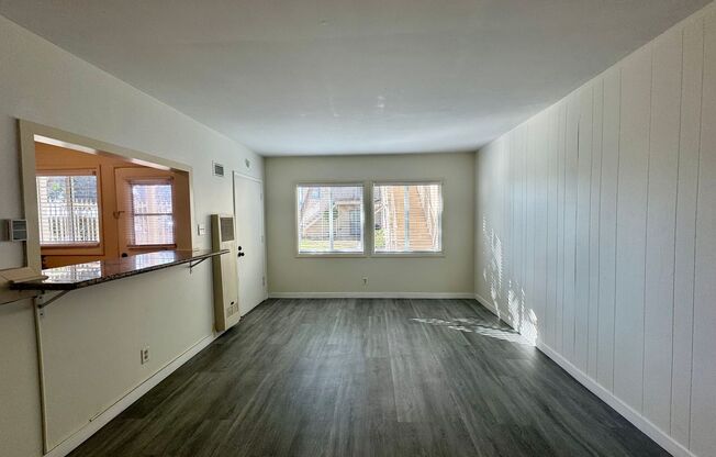 4313-4329 E. Ocean