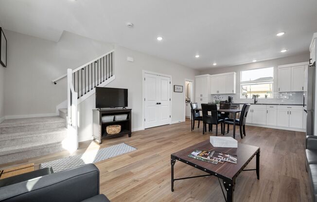 2 beds, 2.5 baths, 1,080 sqft, $2,199, Unit 2812