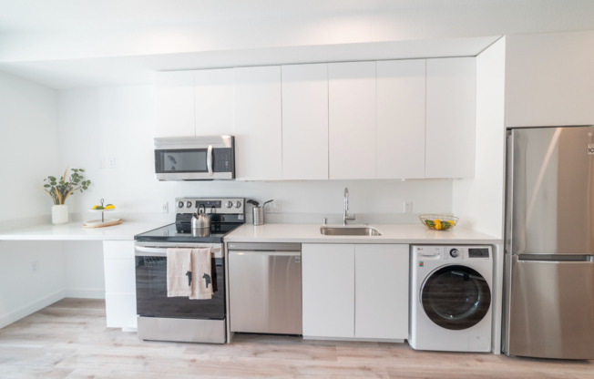 Studio, 1 bath, 349 sqft, $2,895, Unit 504