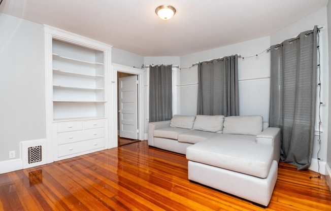 32 VICTORY RD