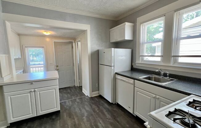 1133 Muskegon NW