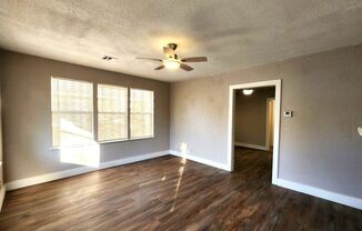 1 bed, 1 bath, $985, Unit 1506 N Drexel Blvd