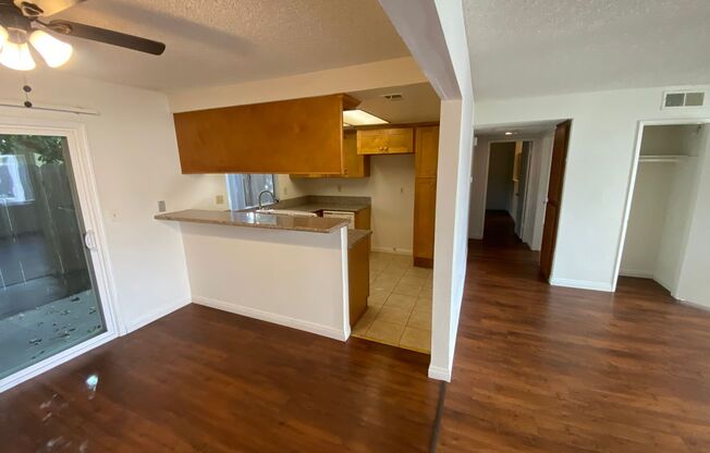 2 beds, 2 baths, $2,670, Unit E