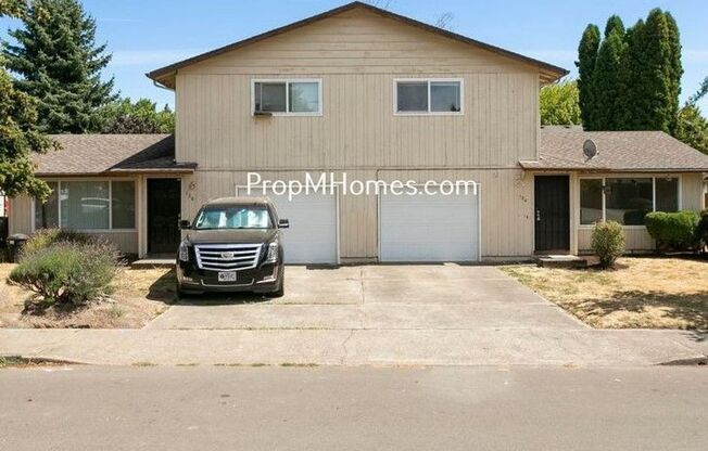 Beautiful Duplex In Hillsboro W/Attached Garage!- Coming soon!