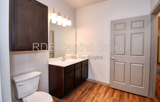 2 beds, 2 baths, 985 sqft, $1,300, Unit 2304 B1