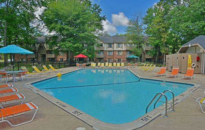 Swimming Pool and Sundeck at Woodland Place, Midland, MI, 48640