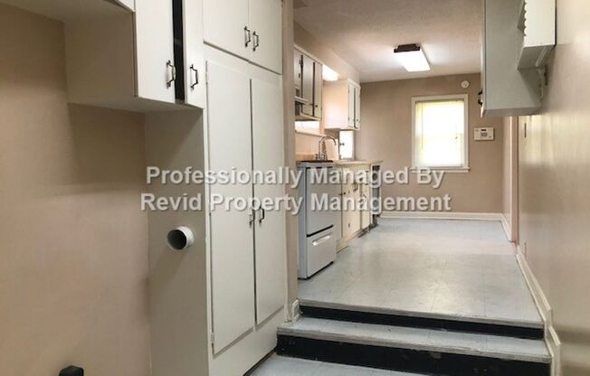 3 beds, 1 bath, $1,495