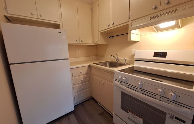 MCGUIRE PLACE 752
