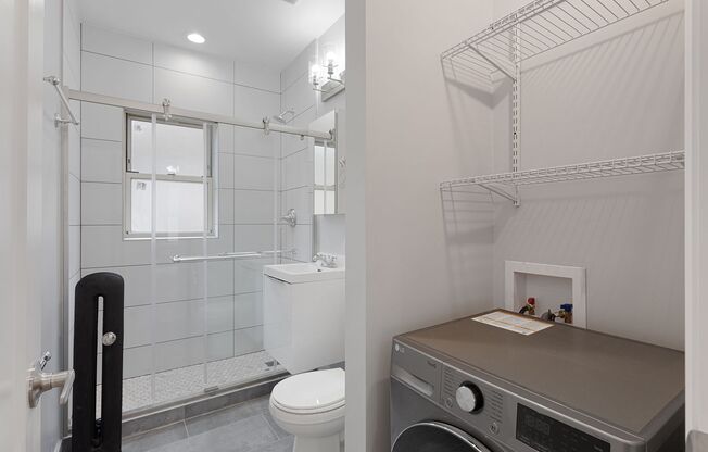 2 beds, 1 bath, 561 sqft, $2,100, Unit 1629-2C