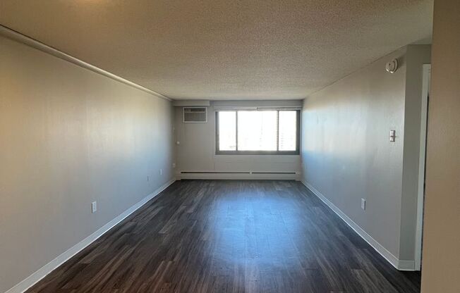 1 bed, 1 bath, 626 sqft, $1,050, Unit # 1812