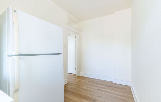 Studio, 1 bath, 375 sqft, $1,050, Unit C7