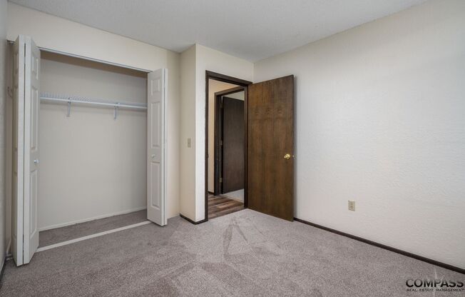 3 beds, 2 baths, 1,209 sqft, $1,295, Unit 2215-315