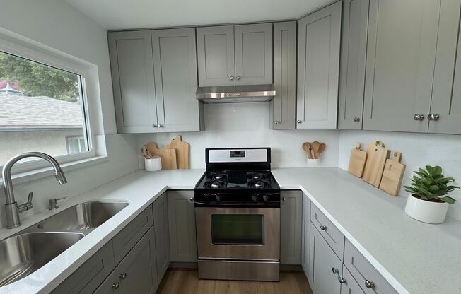 5146 Ithaca Ave.