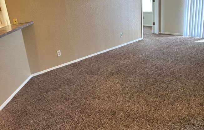 2 beds, 2 baths, 957 sqft, $1,015, Unit 87