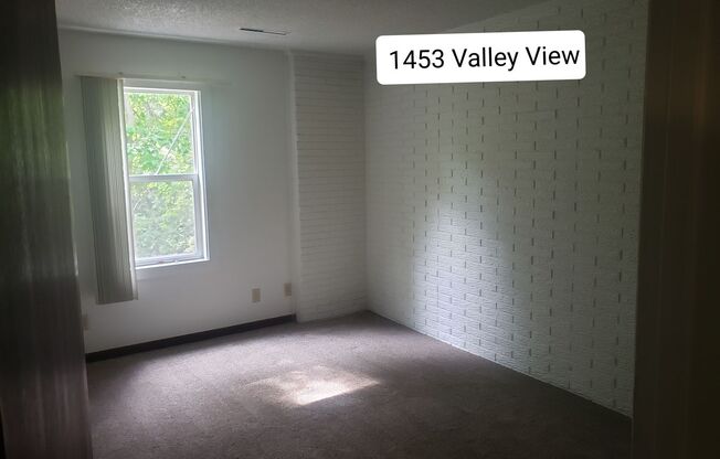 2 beds, 1 bath, 1,080 sqft, $850