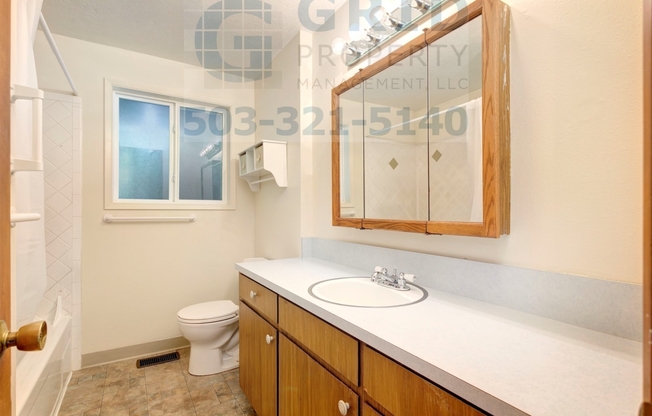 3 beds, 1 bath, $2,375