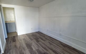 1 bed, 1 bath, 340 sqft, $750, Unit 1437 Back