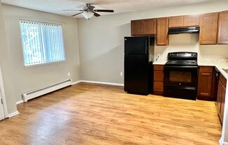 2 beds, 2 baths, 950 sqft, $1,595