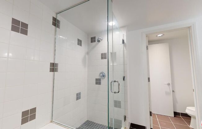 2 beds, 1.5 baths, 1,040 sqft, $3,980, Unit 1708