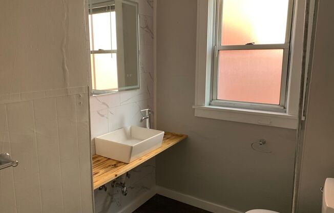 2 bedroom 1 bath with laundry