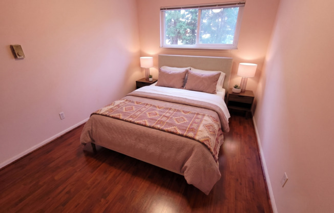 2 beds, 1 bath, 820 sqft, $2,795, Unit R-212