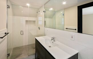32 WEBSTER PL
