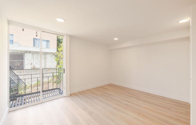 940 Guerrero Street (1082r)