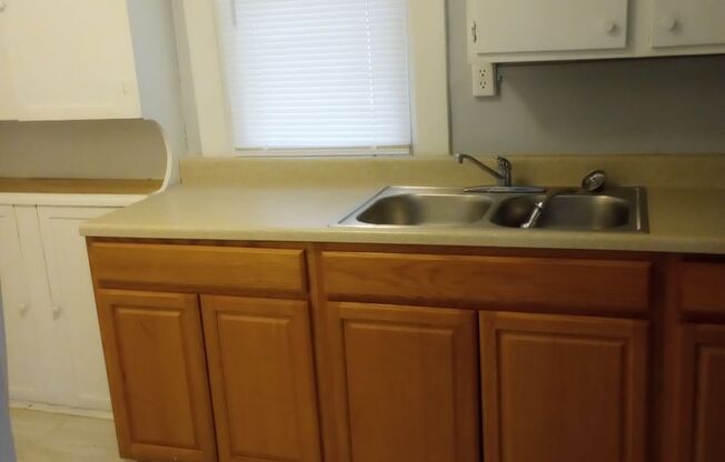 Cute 3-Bedroom 1-bath House in the Churchill Downs Neighborhood