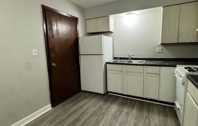 33rd Ave Apartments