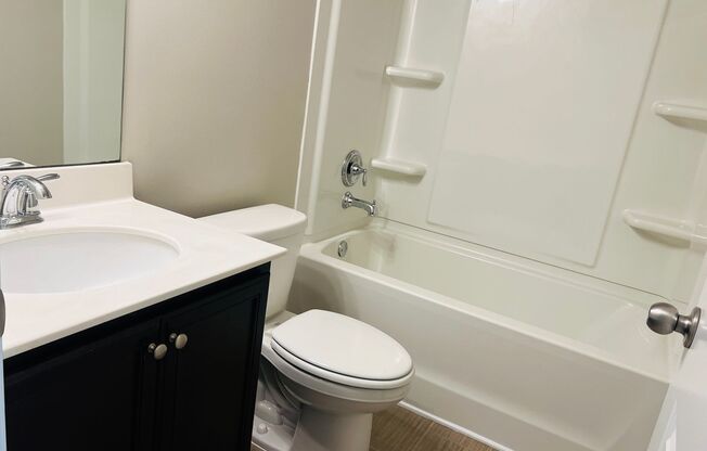 3 beds, 2.5 baths, $2,000