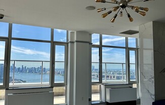 1 bed, 1 bath, 678 sqft, $4,595, Unit 14D