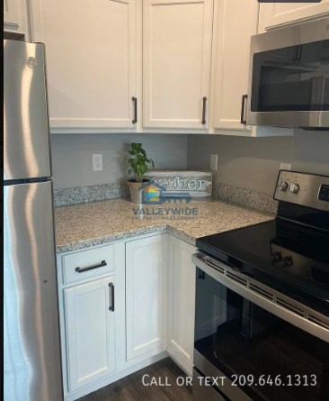 2416 E ST ADU