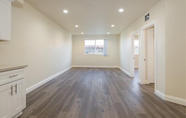 20712 S Western Ave Apt 1
