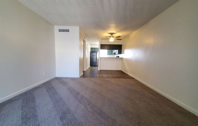2 beds, 2 baths, 950 sqft, $1,449, Unit 315
