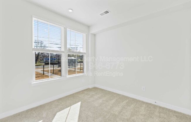 2833 STATESVILLE AVE