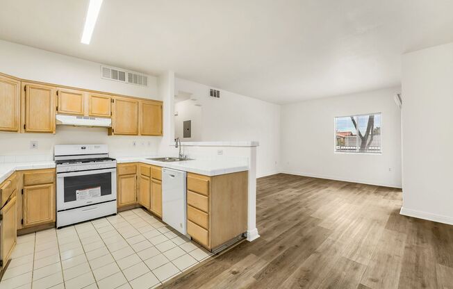 2 beds, 2 baths, $1,200, Unit # 1044