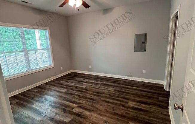 1 bed, 1 bath, 600 sqft, $900, Unit Building D, Apartment 3