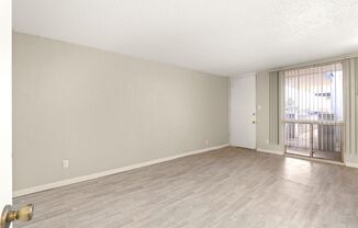 1 bed, 1 bath, $875, Unit 14