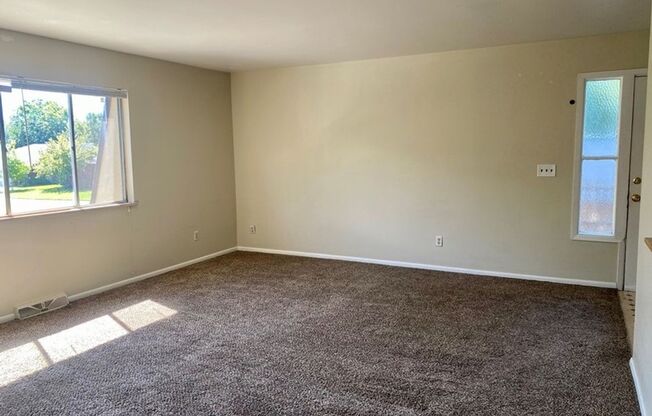 2801-2805 Stanford Rd