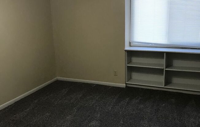 1 bed, 1 bath, 769 sqft, $1,089, Unit 7512-09