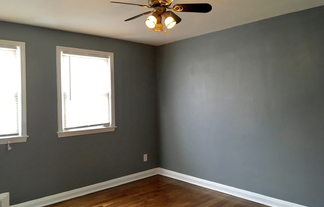 3 beds, 1.5 baths, $1,699