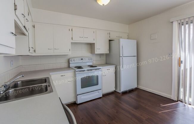 2 beds, 1.5 baths, 978 sqft, $1,450, Unit 02