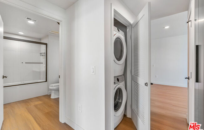 2 beds, 2 baths, 1,060 sqft, $4,995, Unit 232