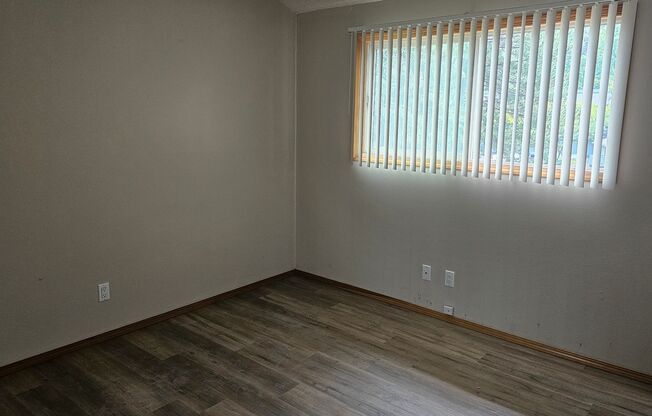 2 beds, 1 bath, 840 sqft, $1,795, Unit D03