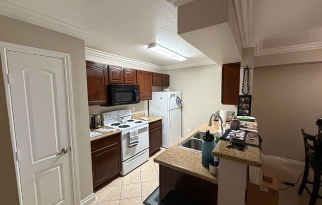 1 bed, 1 bath, $1,225, Unit # 2082
